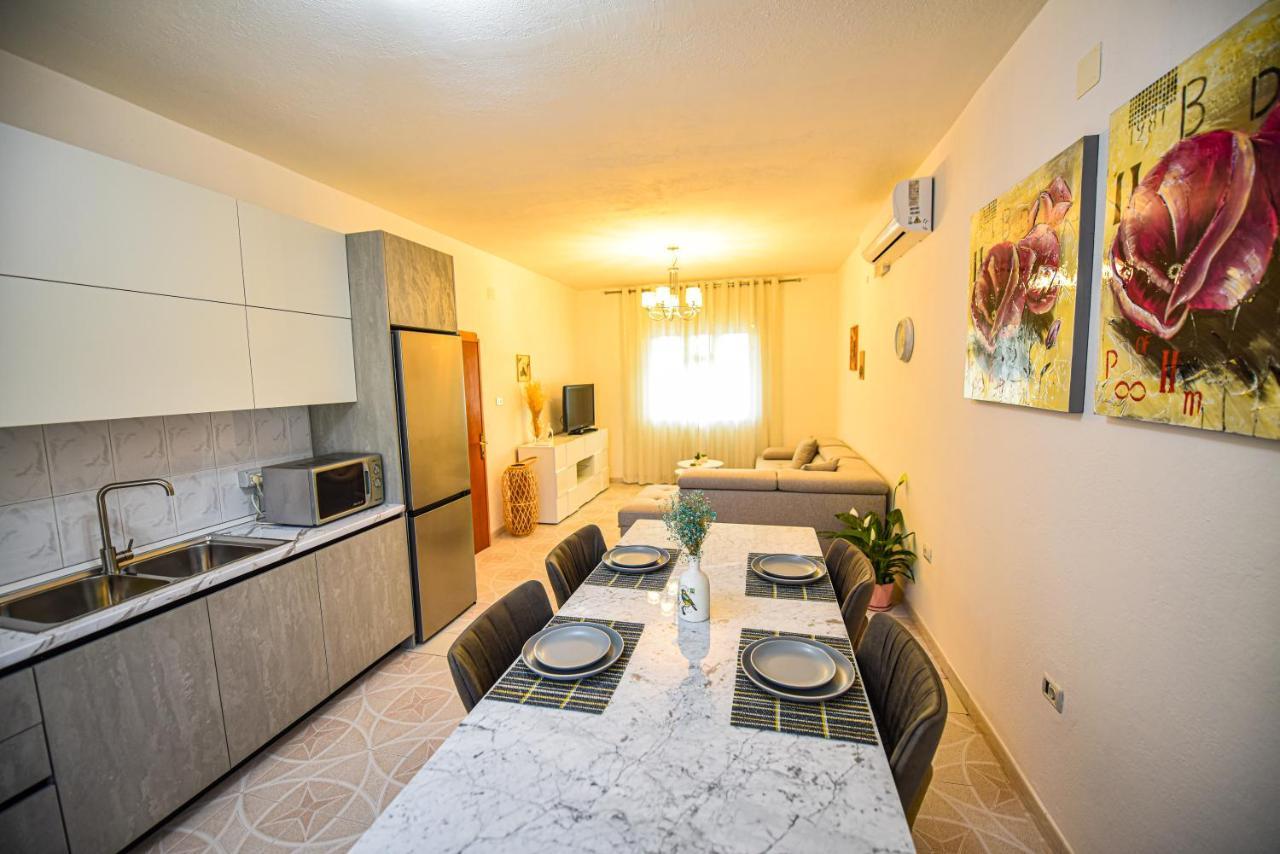 Villa Alba Shkoder Luaran gambar